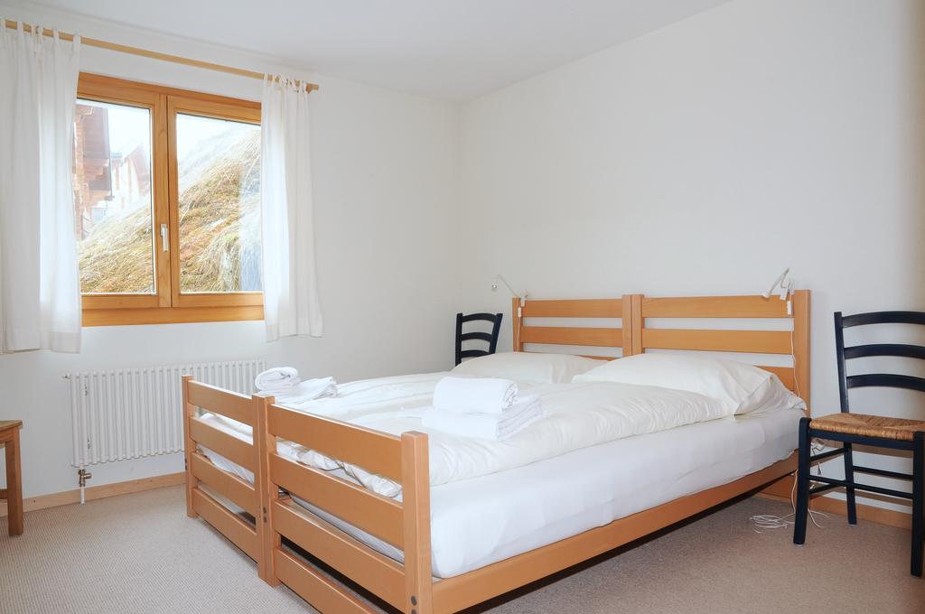Ambiente Bettmeralp | A10 Apartment Room photo
